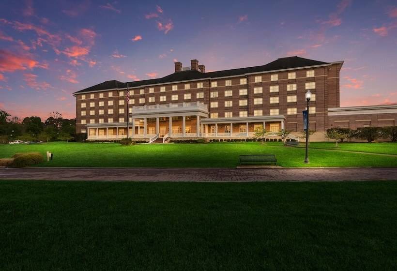 هتل Hilton Garden Inn Suffolk Riverfront