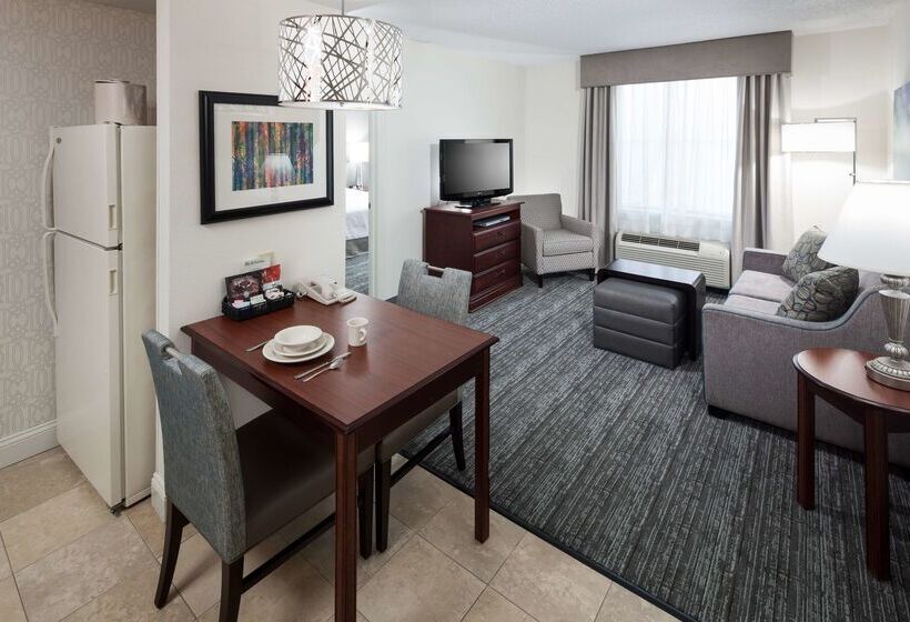 هتل Homewood Suites By Hilton Huntsvillevillage Of Providence