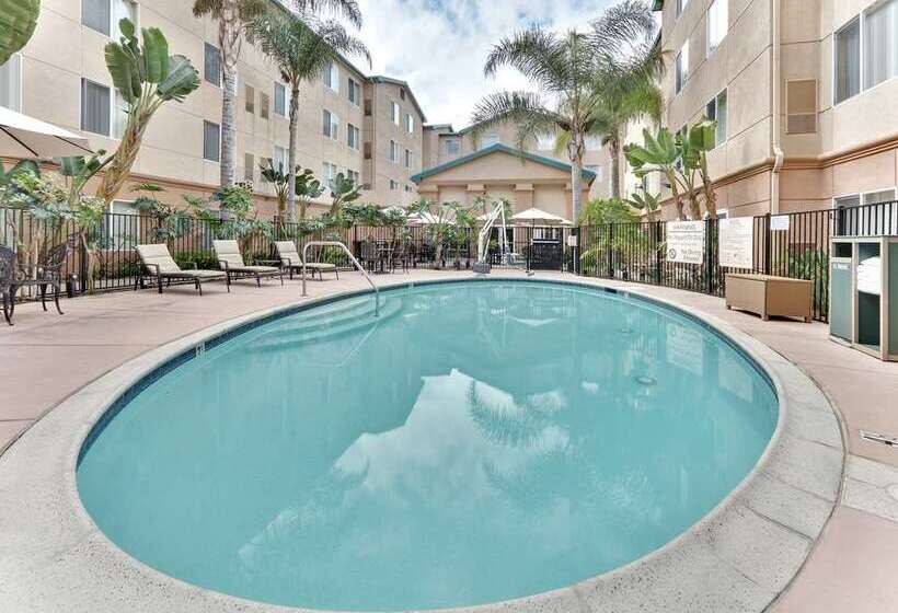 هتل Homewood Suites By Hilton San Diego Del Mar