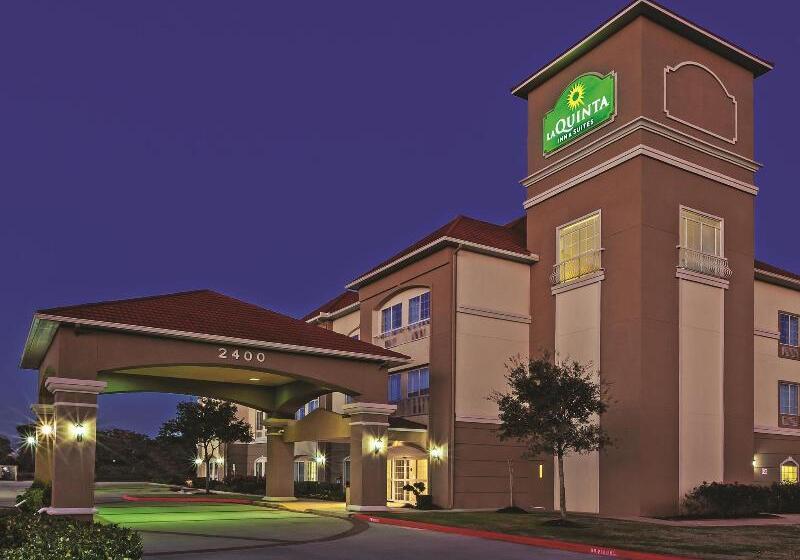 호텔 La Quinta Inn & Suites By Wyndham Angleton