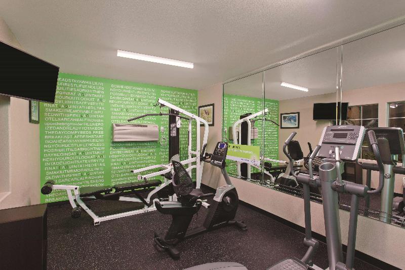 Отель La Quinta By Wyndham Los Banos