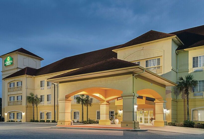 Отель La Quinta Inn & Suites By Wyndham Mobile Satsuma / Saraland