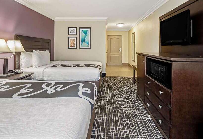 בית מלון כפרי La Quinta By Wyndham Temecula