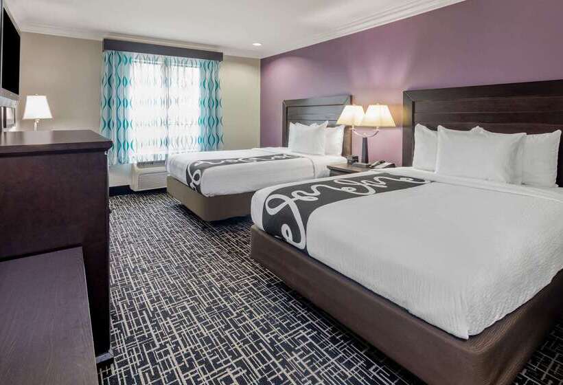 בית מלון כפרי La Quinta By Wyndham Temecula