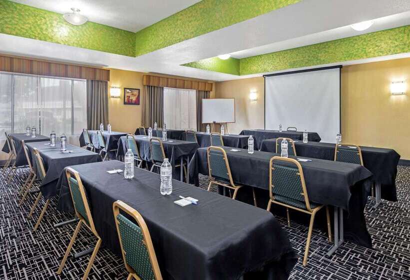 בית מלון כפרי La Quinta By Wyndham Temecula