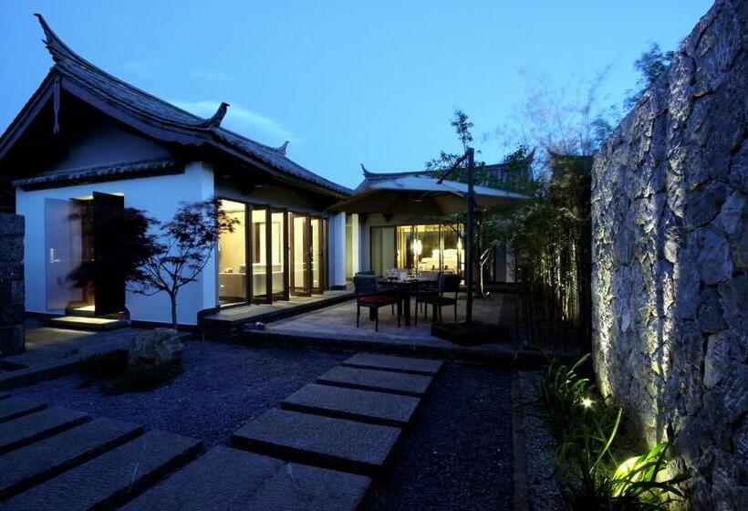 בית מלון כפרי Pullman Lijiang Resort & Spa