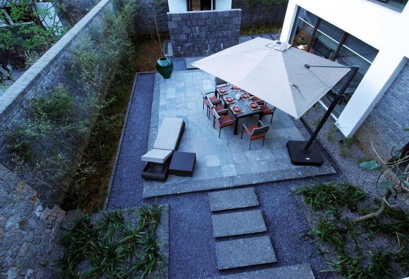 בית מלון כפרי Pullman Lijiang Resort & Spa