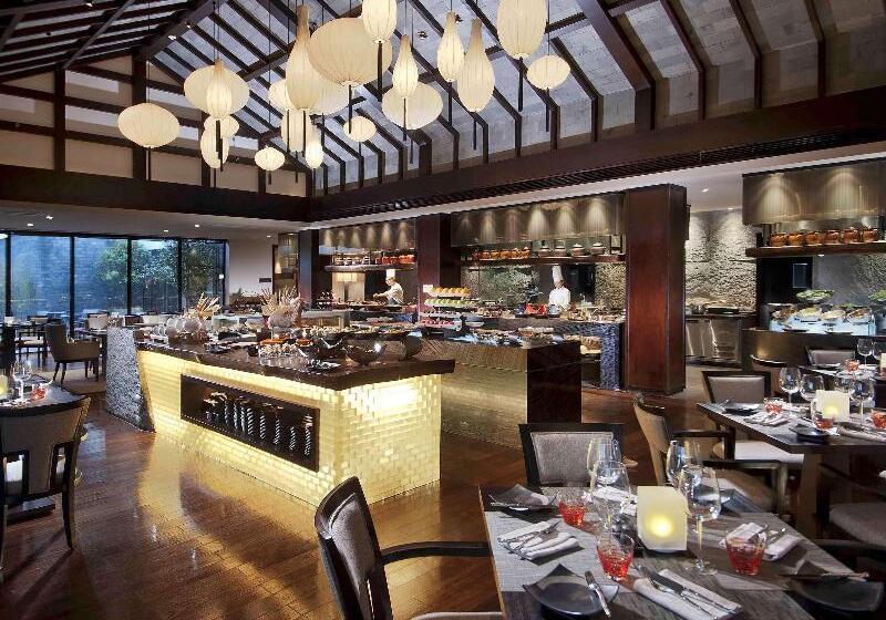 בית מלון כפרי Pullman Lijiang Resort & Spa