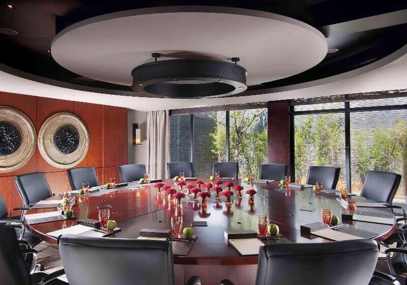 בית מלון כפרי Pullman Lijiang Resort & Spa