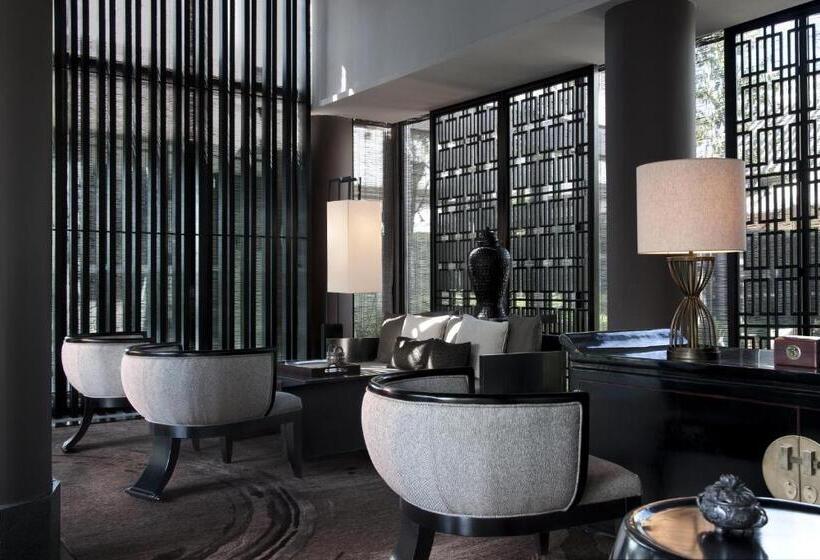 בית מלון כפרי Pullman Lijiang Resort & Spa