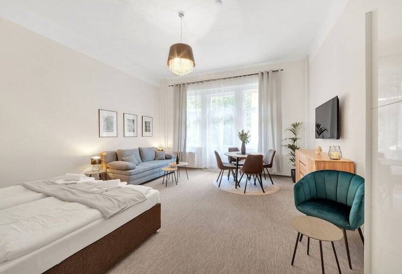 هتل Rezidence Villa Gloria