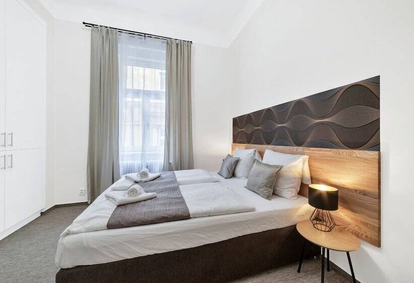 هتل Rezidence Villa Gloria