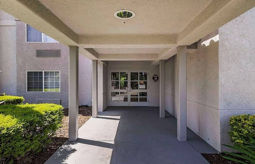 Surestay Plus Hotel By Best Western Rocklin