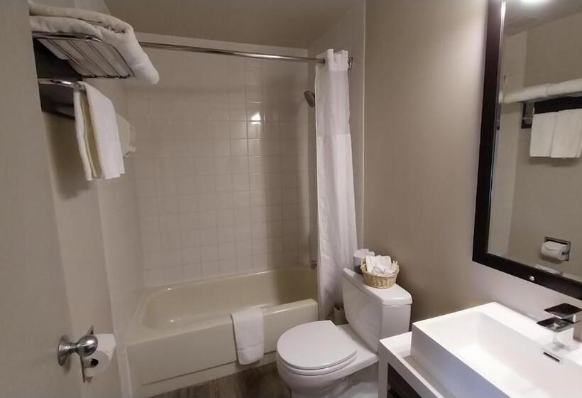King Edward Hotel