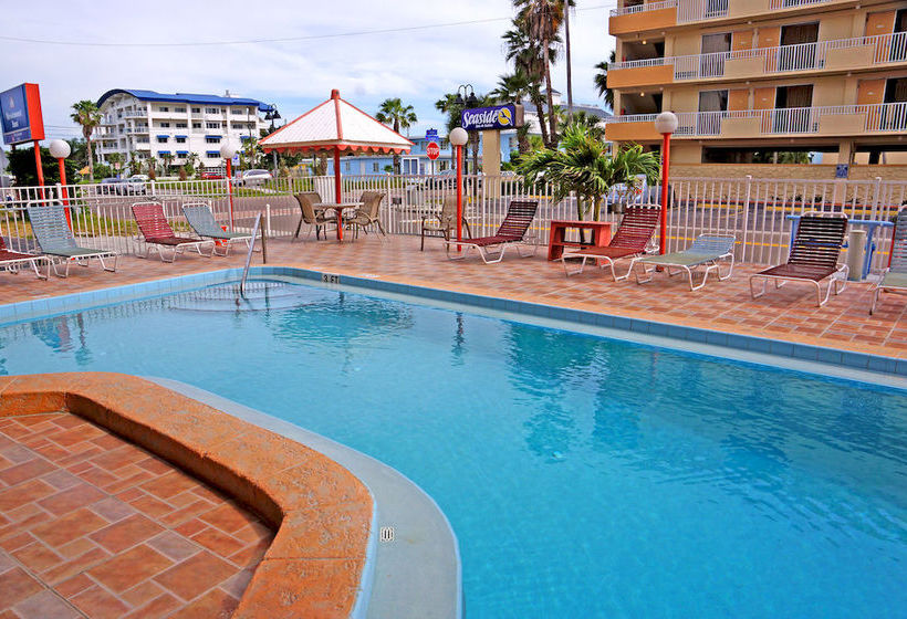 מוטל Beachwalk Inn