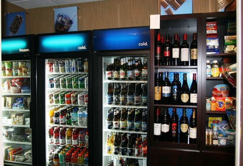 Hampton Inn & Suites Detroit Canton