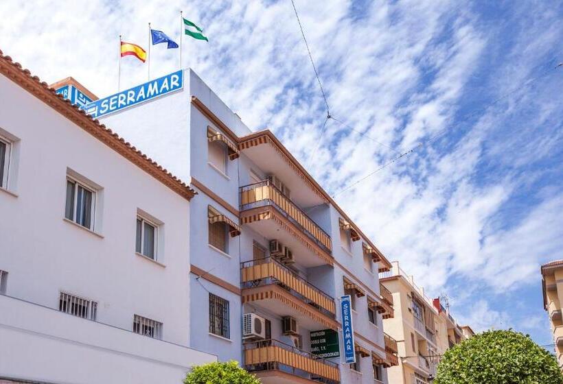 مسافرخانه Serramar