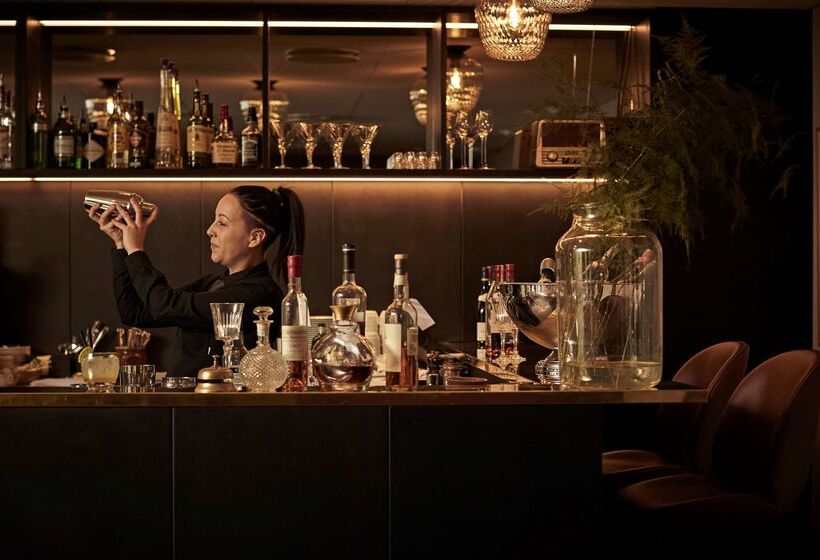 هتل Comwell Kongebrogaarden