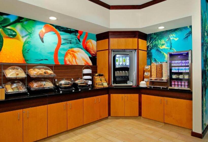 هتل Fairfield Inn & Suites Fort Lauderdale Airport & Cruise Port