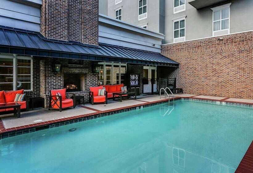 هتل Hampton Inn & Suites Mobile  Downtown Historic District