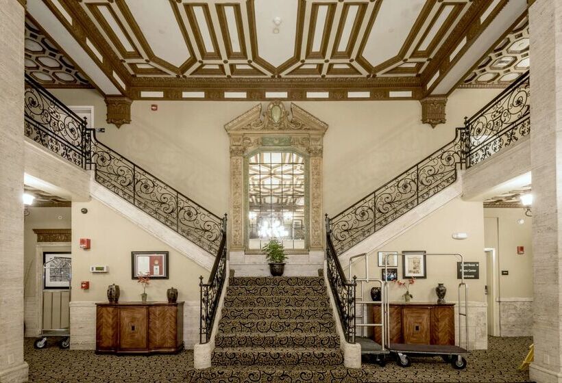 هتل Hampton Inn & Suites Montgomery Downtown