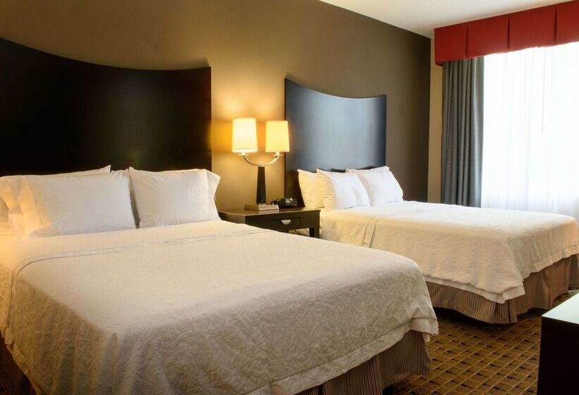 هتل Hampton Inn & Suites Montgomery Downtown