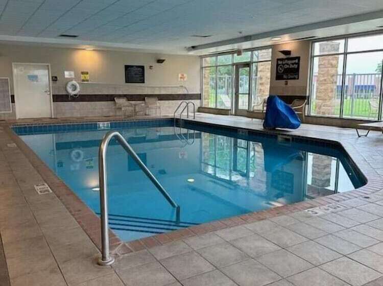 هتل Hampton Inn & Suites Omaha Southwest La Vista