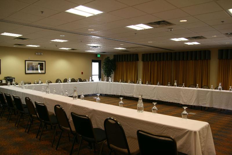 هتل Hampton Inn & Suites Pueblo/north