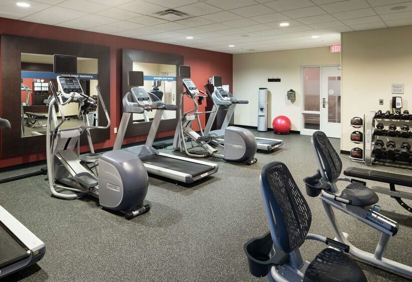 هتل Hampton Inn & Suites Rochester North