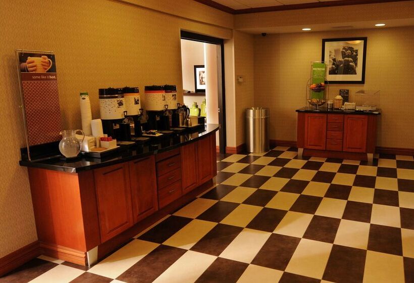 هتل Hampton Inn Omaha West Lakeside