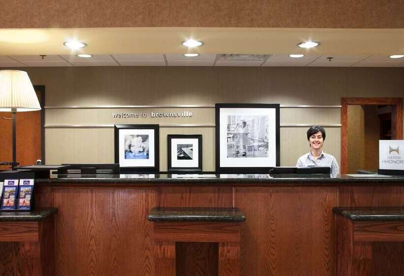 בית מלון כפרי Hampton Inn & Suites Brownsville