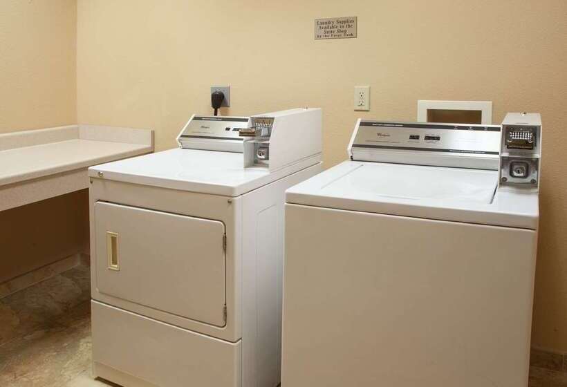 בית מלון כפרי Hampton Inn & Suites Brownsville