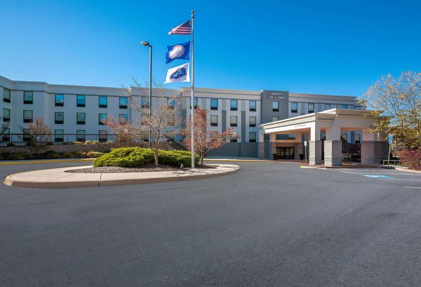 هتل Hampton Inn & Suites Fort Belvoir Alexandria South