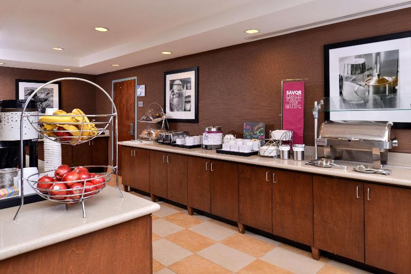 هتل Hampton Inn & Suites Fort Belvoir Alexandria South