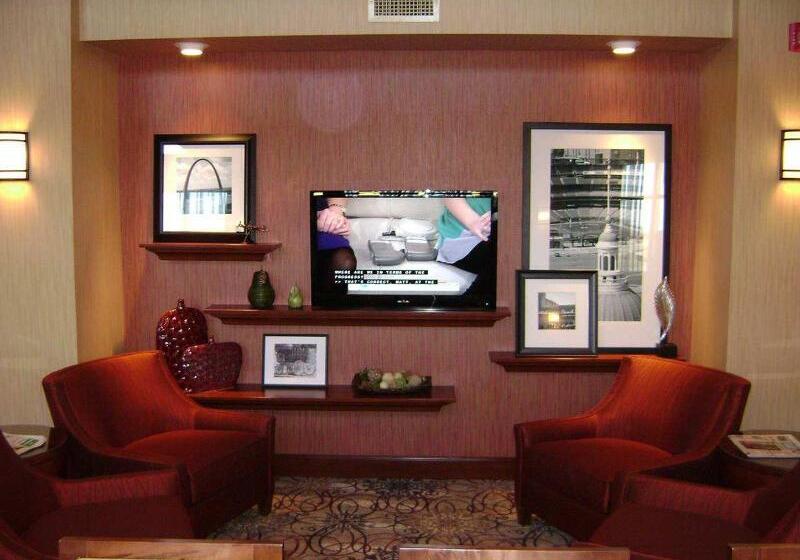 هتل Hampton Inn & Suites St. Louis/south I55