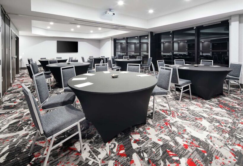 בית מלון כפרי Hilton Garden Inn Irvine Spectrum Lake Forest