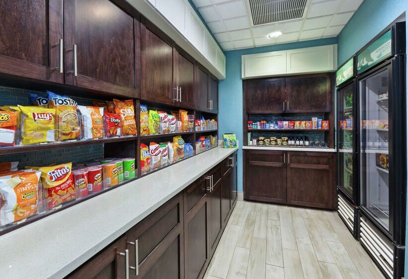 هتل Homewood Suites By Hilton Chesapeakegreenbrier