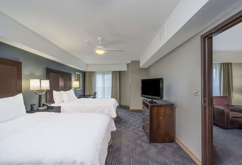 هتل Homewood Suites By Hilton Louisvilleeast
