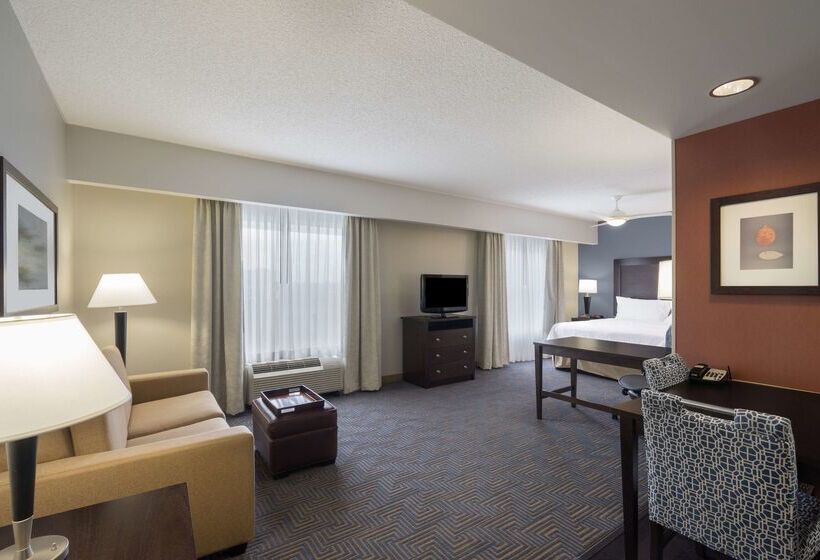 هتل Homewood Suites By Hilton Louisvilleeast