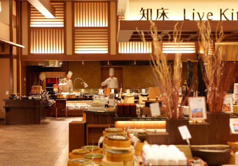 Kitakobushi Shiretoko Hotel & Resort