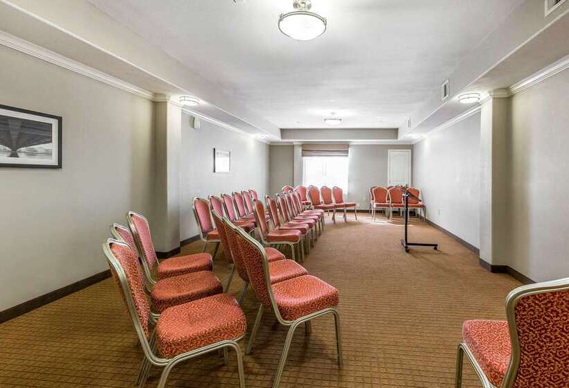 هتل Sleep Inn & Suites Bush Intercontinental  Iah East