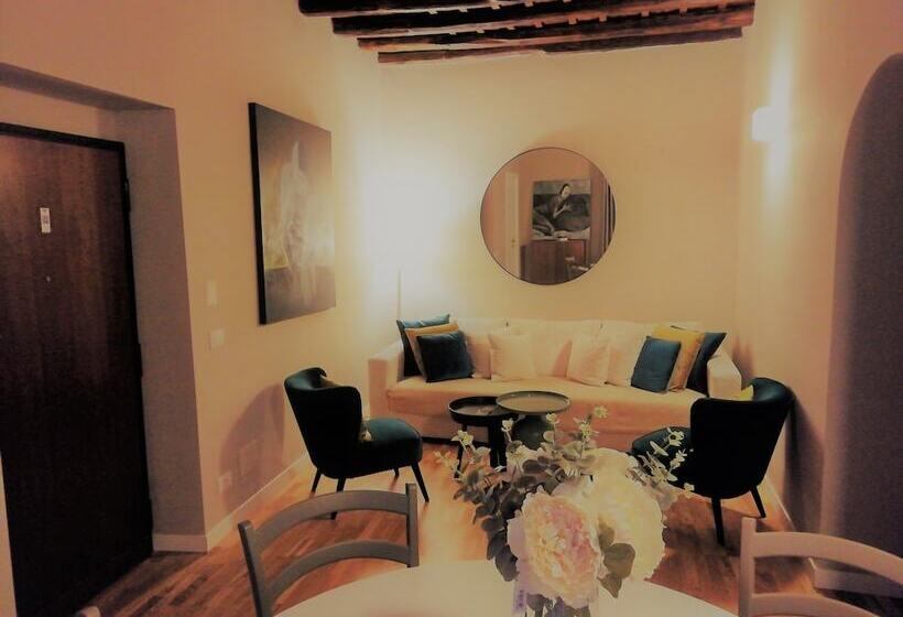 تختخواب و صبحانه Trevi Beau Boutique