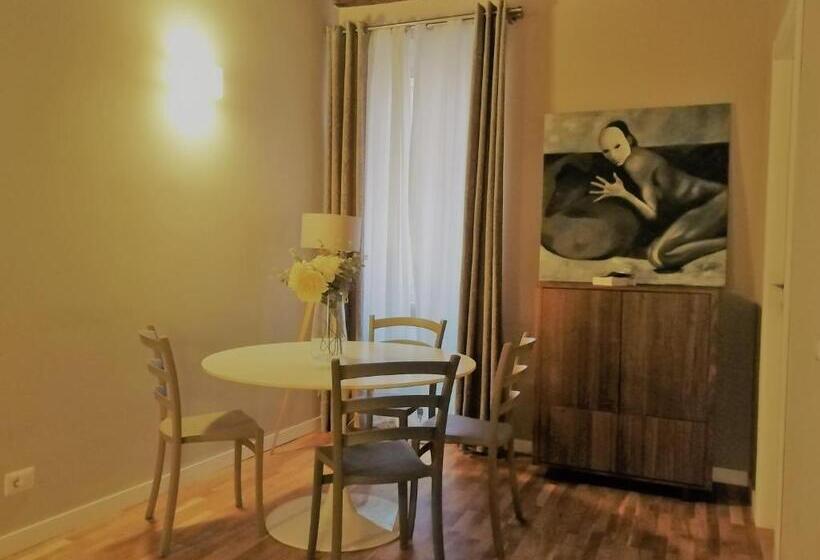 تختخواب و صبحانه Trevi Beau Boutique