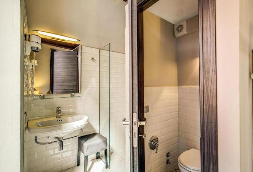 تختخواب و صبحانه Trevi Beau Boutique