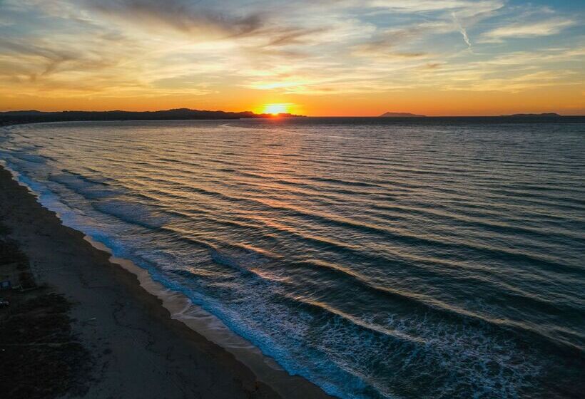 هتل Almyros Beach