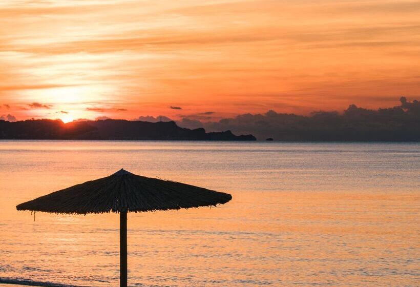 هتل Almyros Beach