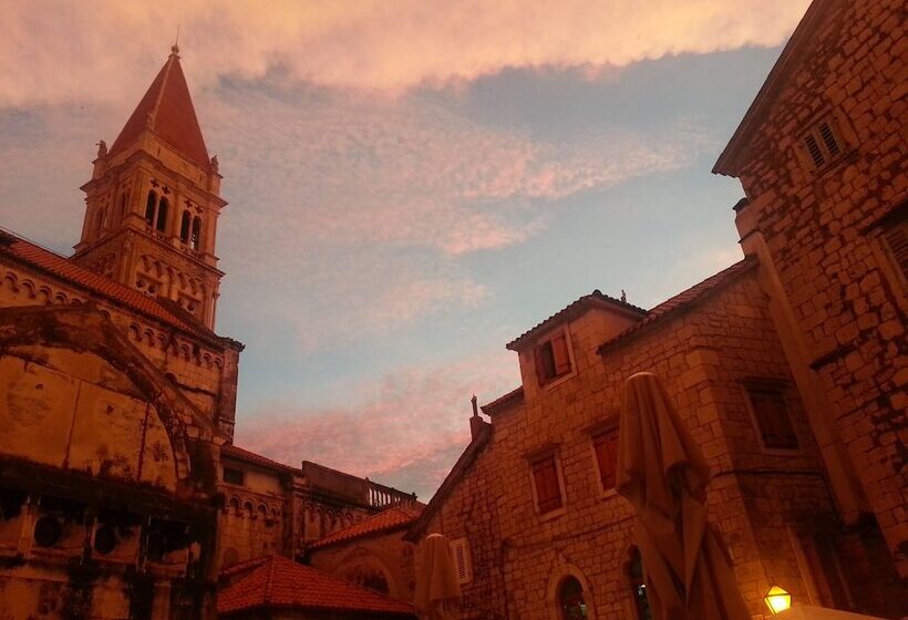 هتل Bed And Breakfast Vanjaka