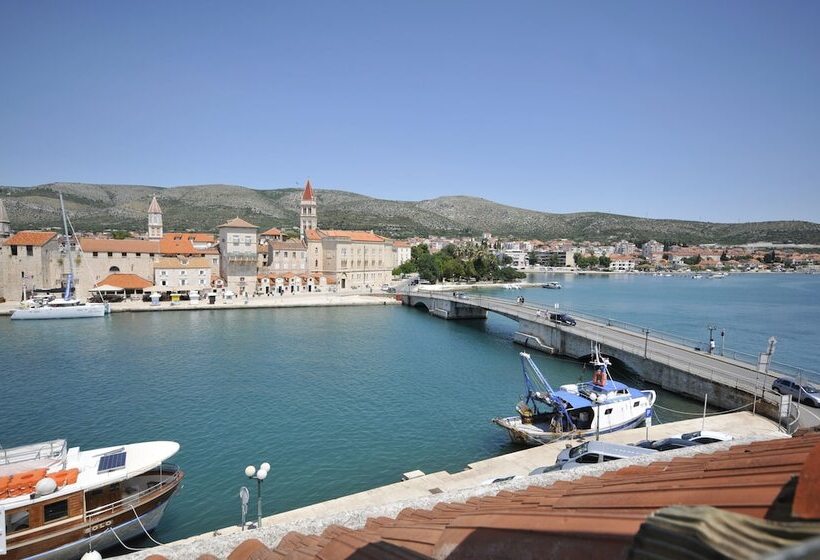 Heritage Hotel Vila Sikaa