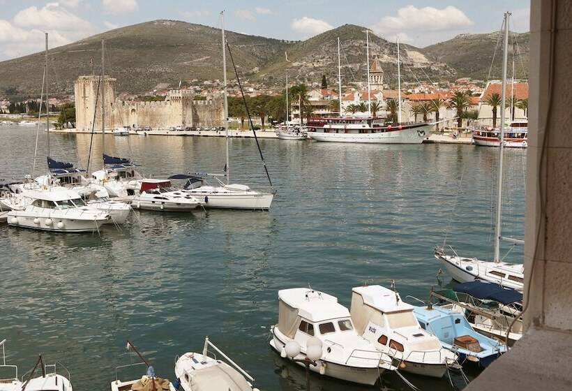 هتل Villa Moretti