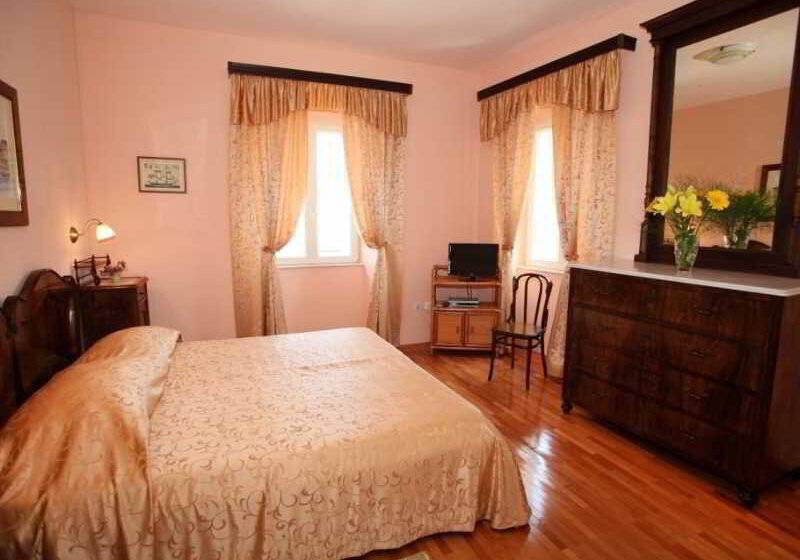 هتل Villa Moretti